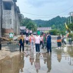 Ketua TP PKK Morut Kunjungi Sejumlah Desa Di Petasia Barat Terdampak Banjir