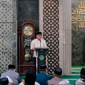 Bupati Delis Bicara di Masjid Al-Markas Makassar, Prof Hamid Awaluddin Puji Gagasan Keagamaan Pemda Morut