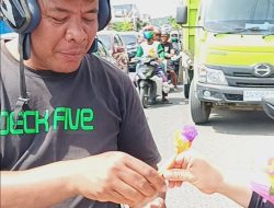 Relawan AT-FM Gelar Konsolidasi Pencitraan dengan Berbagi Makanan dan Karangan Bunga